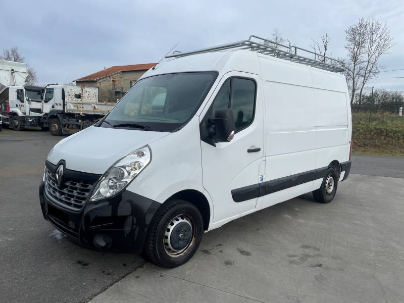 Renault Master 2.3 L 130 cv L2H2 avec galerie et habillage bois (2018)